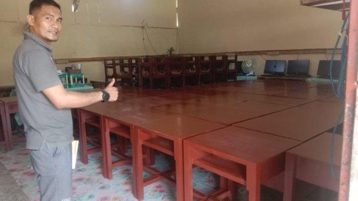 Penyerahan-mebel-kepada-salahsatu-sekolah-yang-berada-di-Kabupaten-Langkat