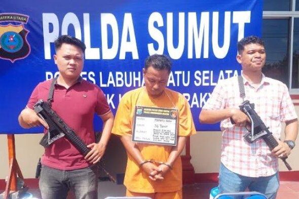 Famati-Gulo-tersangka-pembunuhan-yang-ditangkap-personel-Polsek-Kampung-Rakyat
