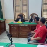 divonis_25_tahun_penjara_karena_peras_pengusaha_jaksa_gadungan_gelenggeleng_kepala_2025-05-06_20-14-44_1039