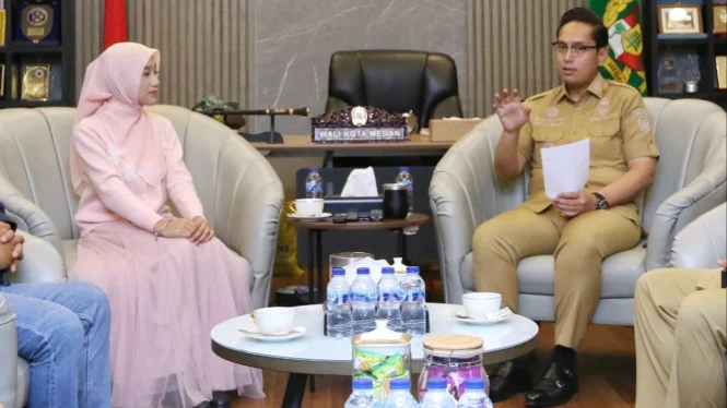 69dccf254f534-walikota-medan-rico-waas_medan