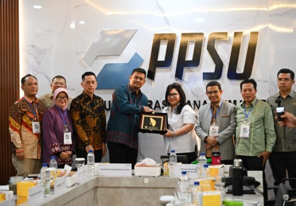 Gubsu_Kunjungan_DPR_RI_Komisi_VII_di_PRSU_5_jpg